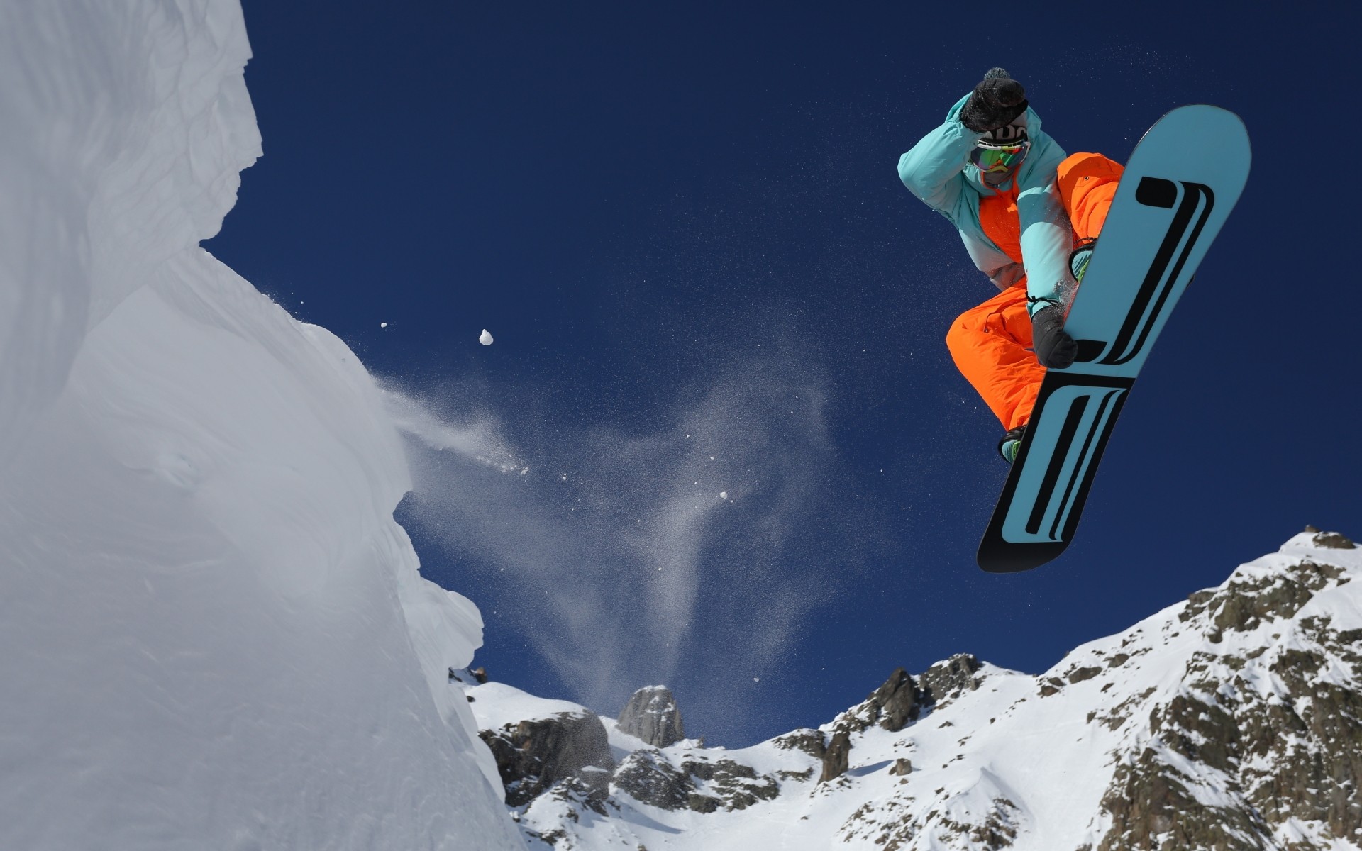 сноуборд снег зима горы действие лед холодная лыжница лезут приключения отдых человек спорт на открытом воздухе альпинист зимний вид спорта