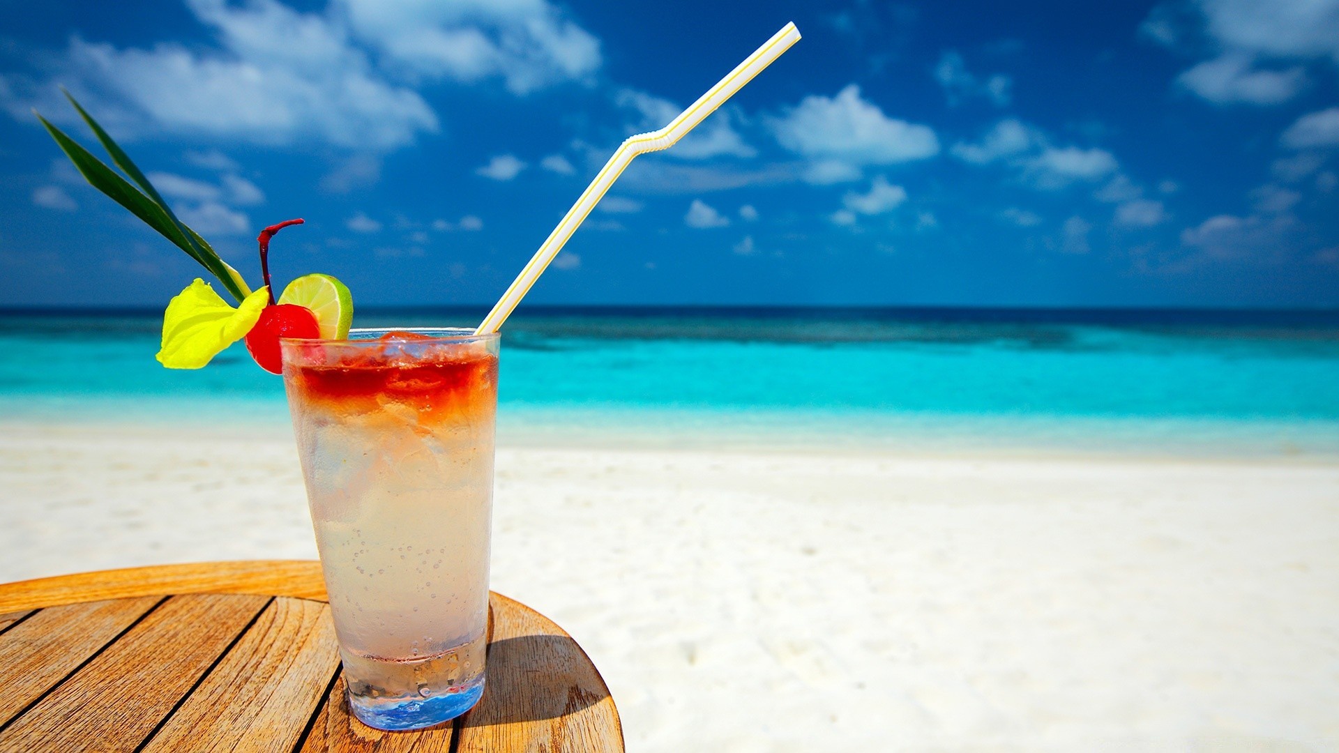 напитки тропический лето пляж песок отпуск экзотические коктейль пить релаксация моря лед курорт солнце стекло холодная путешествия идиллия