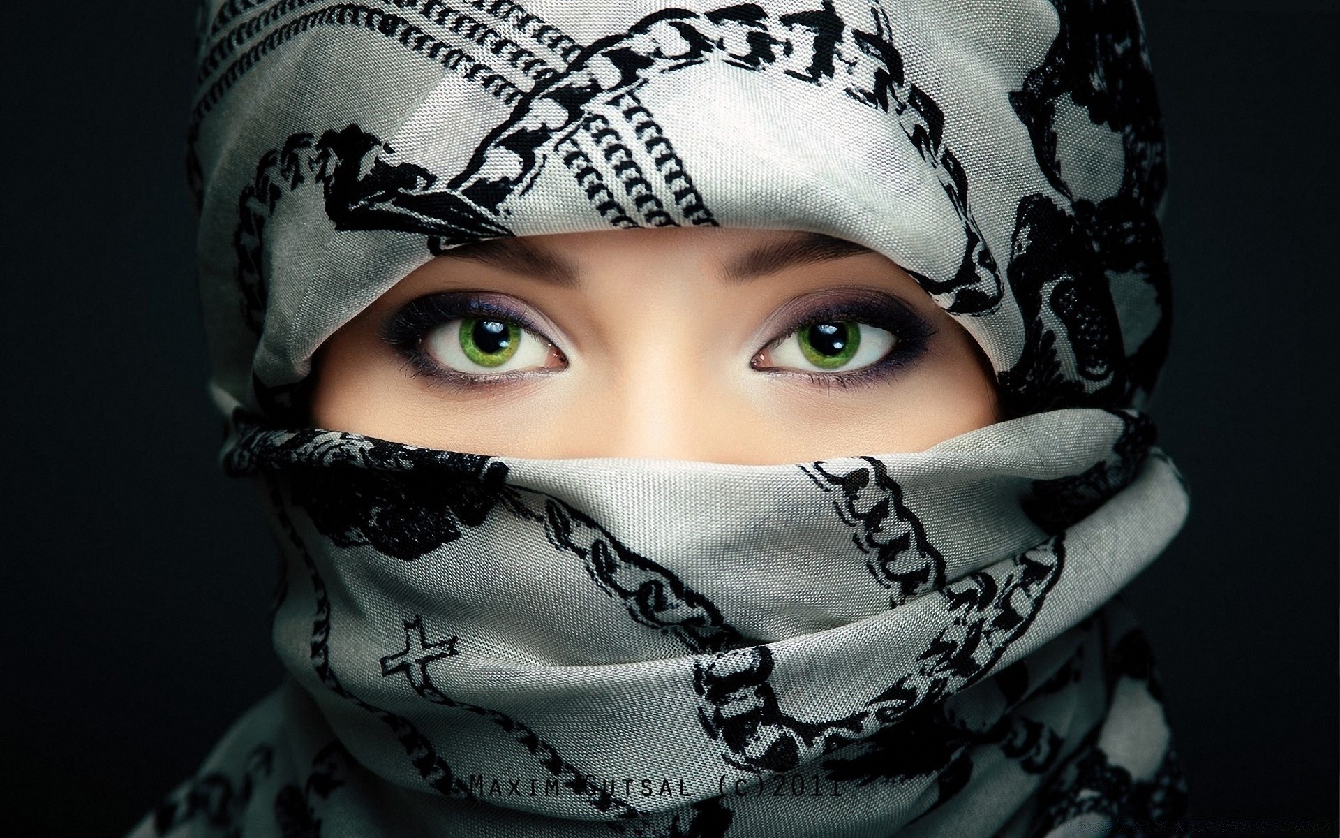 другие девушки вуаль платок портрет женщина мода шарф носить хиджаб митинг взрослый глаз