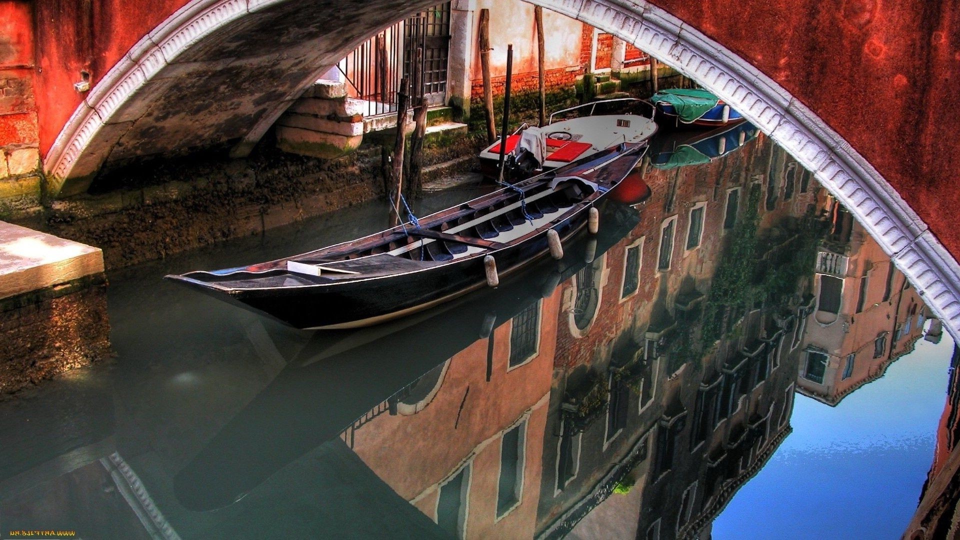 города и архитектура транспортная система путешествия автомобиль лодка воды архитектура плавсредство дом канал город