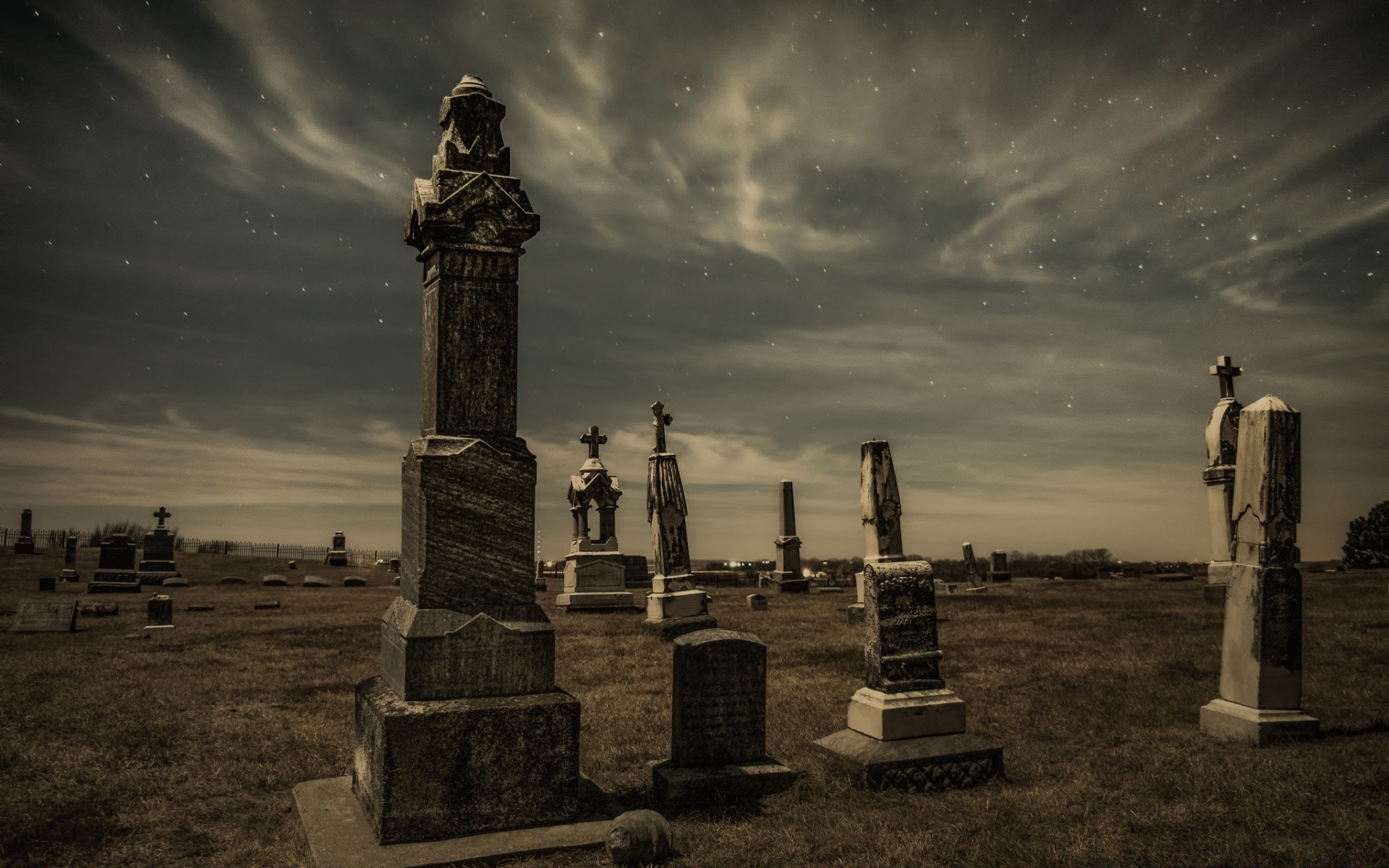 хэллоуин кладбище монохромный закат архитектура путешествия небо могила на открытом воздухе религия свет башня статуя