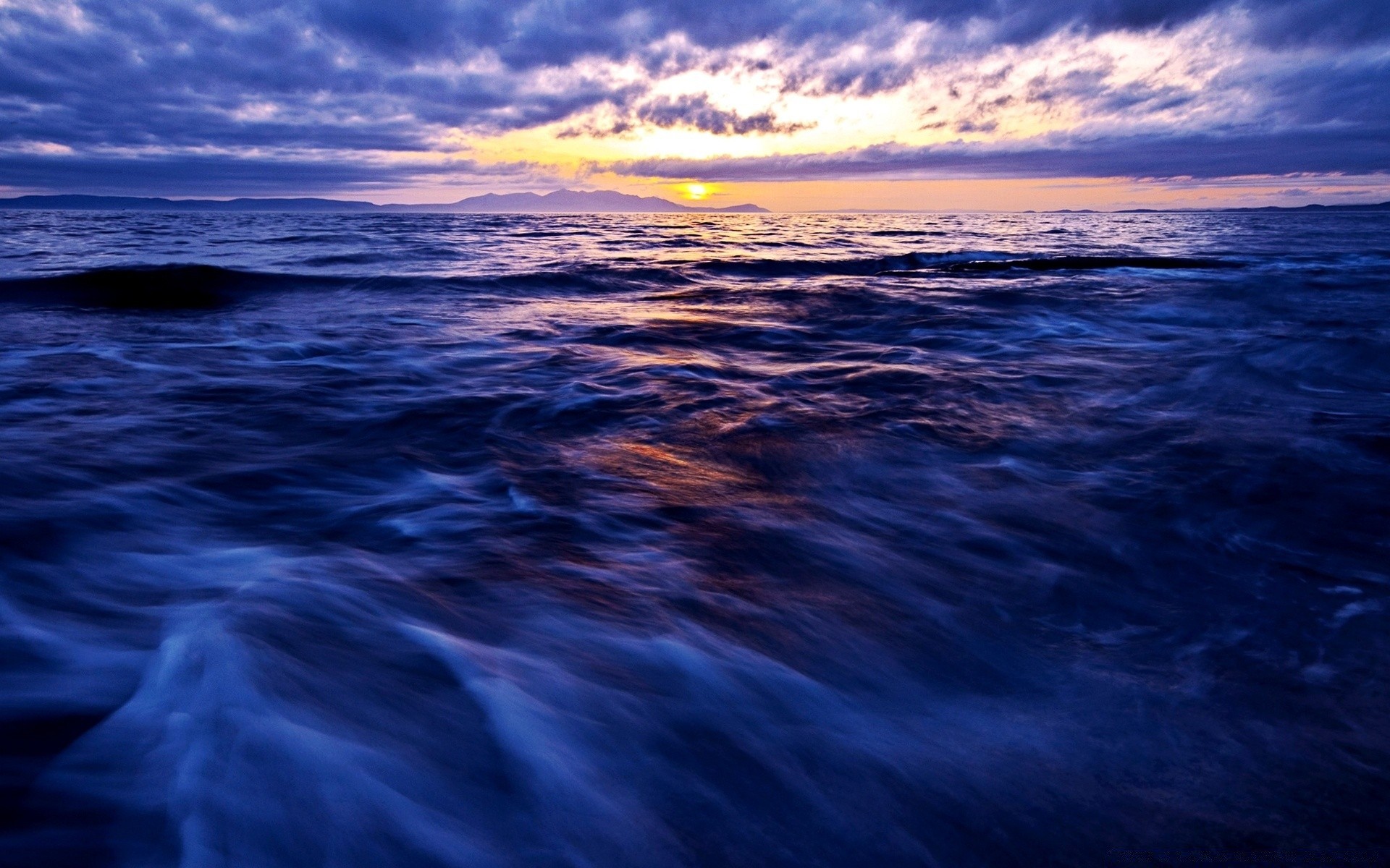 море и океан море океан закат воды пейзаж волна пляж шторм рассвет сумрак солнце вечером отражение свет
