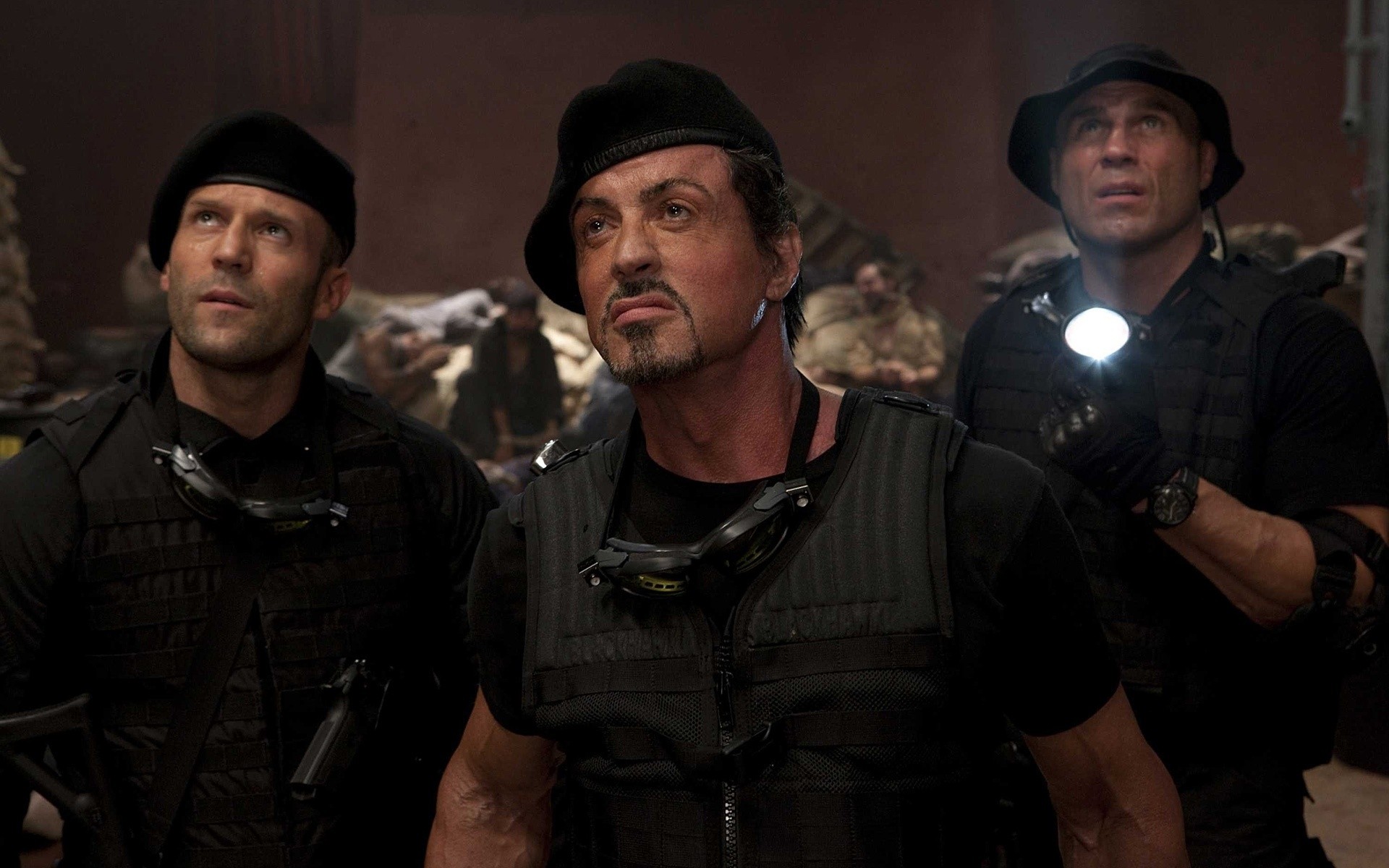 películas policía retrato adulto batalla grupo hombre crimen militar guerra cubierta arma pistola los expendables randy couture jason statham sylvester stallone