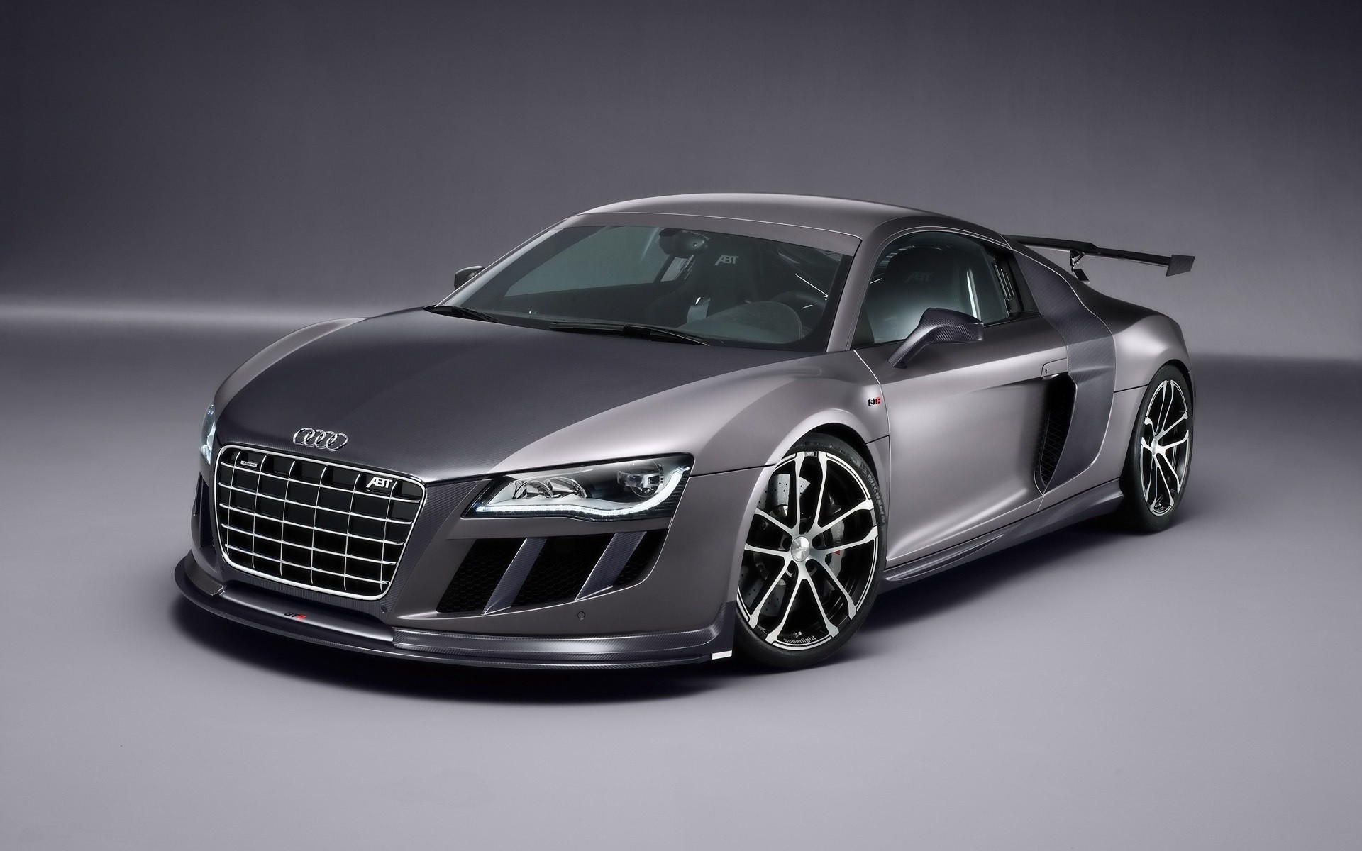 audi coche coche ruedas automóvil coupé negro rápido mediodía campana acera sistema de transporte audi r8