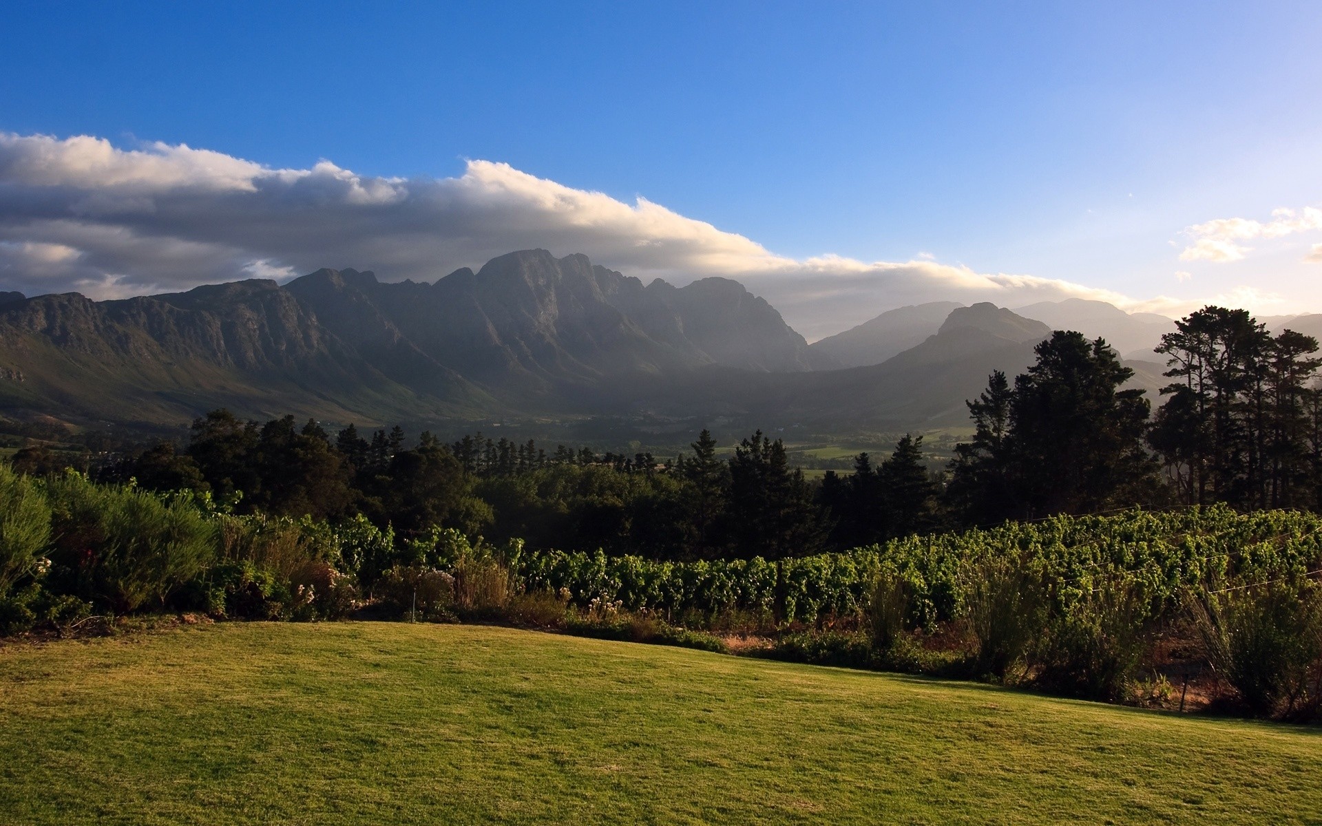 paisagens paisagem ao ar livre viagens montanhas natureza árvore céu madeira colina grama vale terras cultivadas