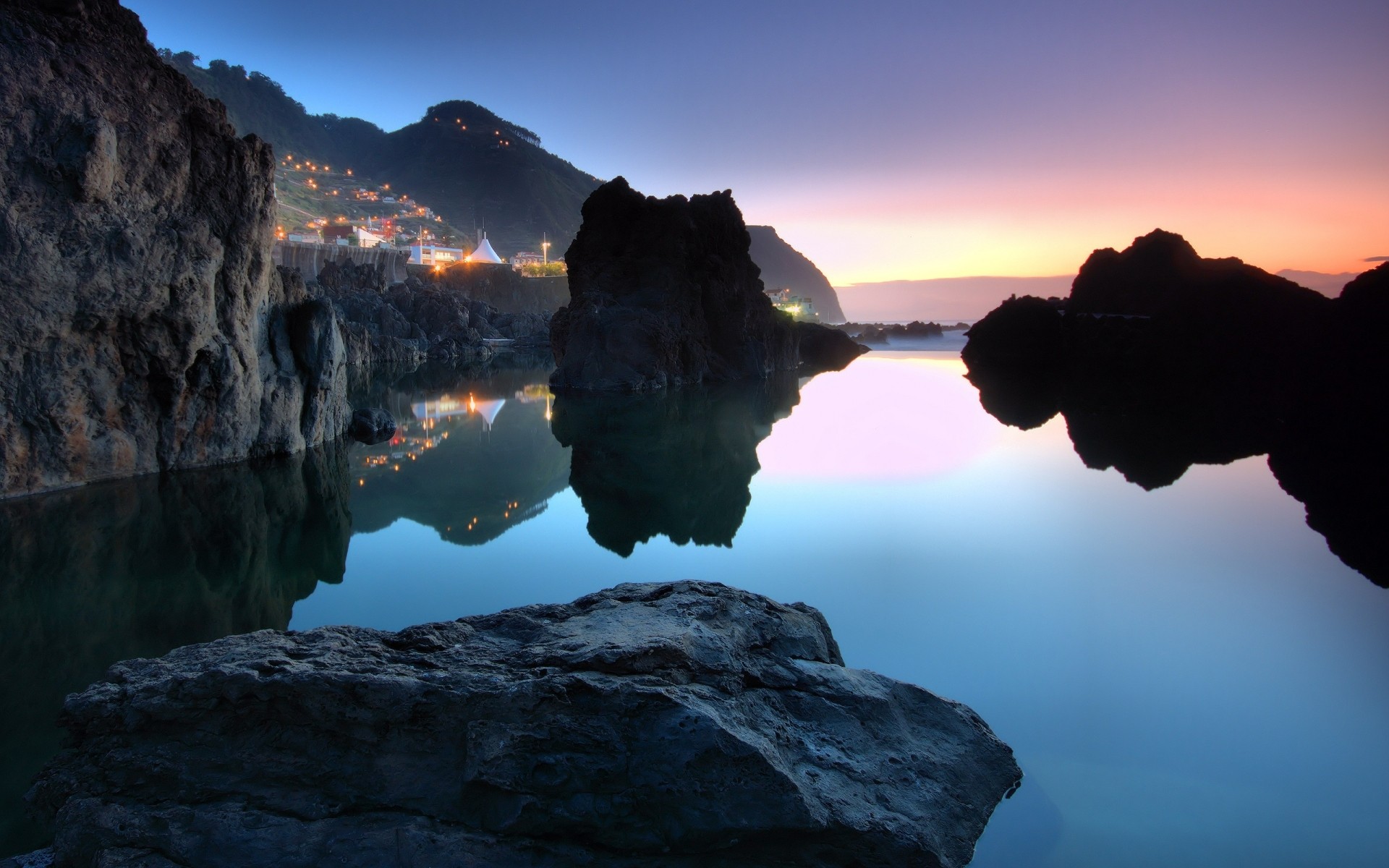 paysage eau coucher de soleil paysage aube voyage ciel dehors nature réflexion lac rock mer mer montagne océan plage soleil crépuscule