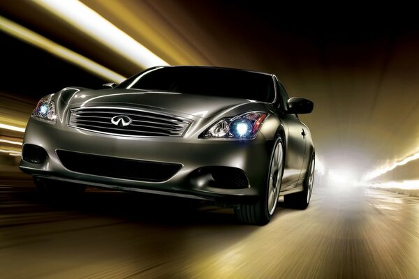 Infiniti brand car rushes at the speed of light