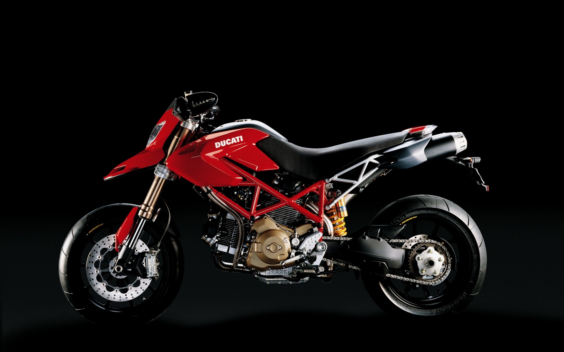 ducati bike wheel motorbike drive vehicle transportation system machine race fast power chrome engine hurry biker