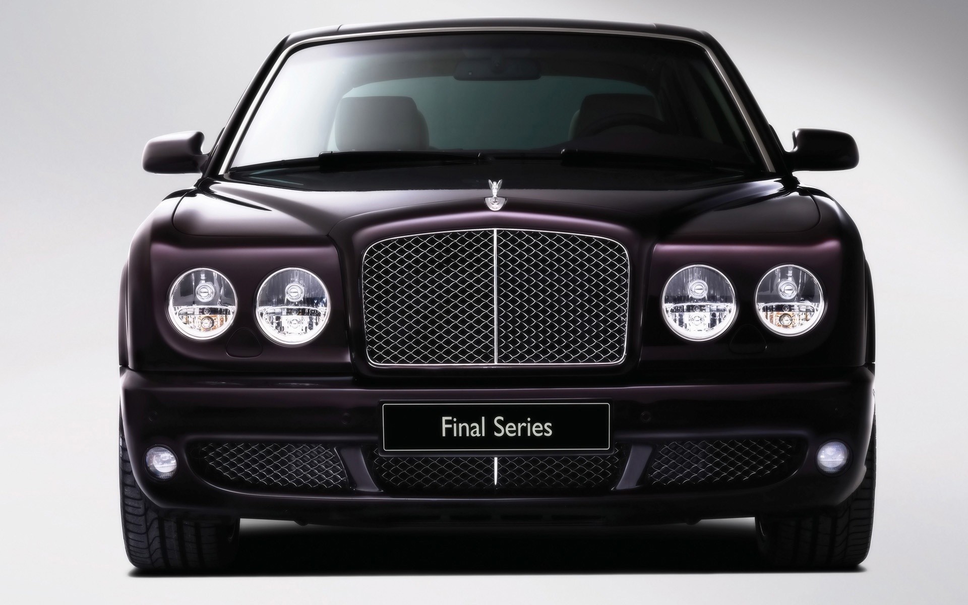 bentley car vehicle transportation system wheel classic drive automotive miniskirt compact sedan bentley arnage