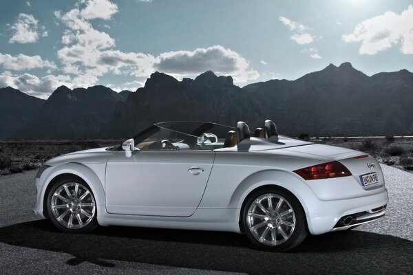 Cool audi coupe car