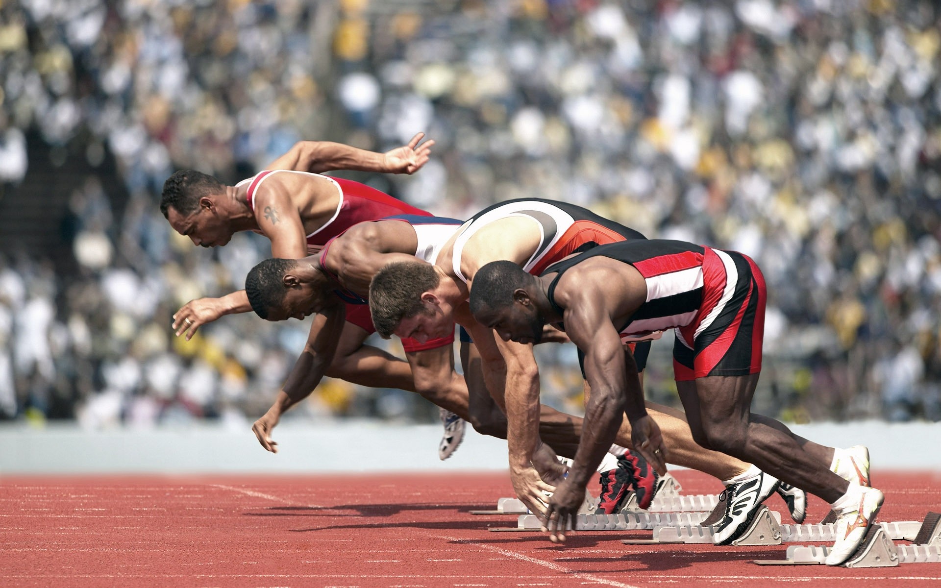 fitness competição atleta corrida atletismo corredor ação movimento adulto grupo pressa homem esforço sprint estádio velocista pista esporte