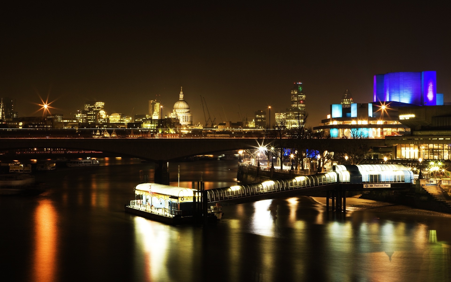 united kingdom water river city travel bridge architecture dusk evening cityscape reflection sunset harbor sky waterfront skyline pier building transportation system light