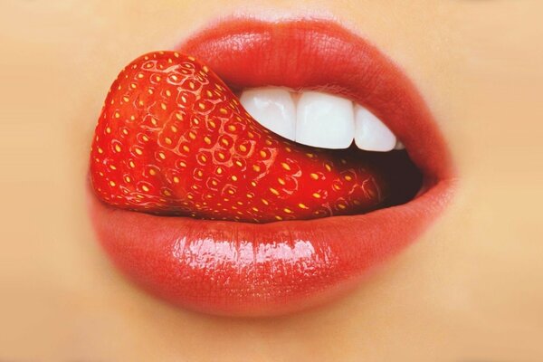 Rossetto al gusto di fragola