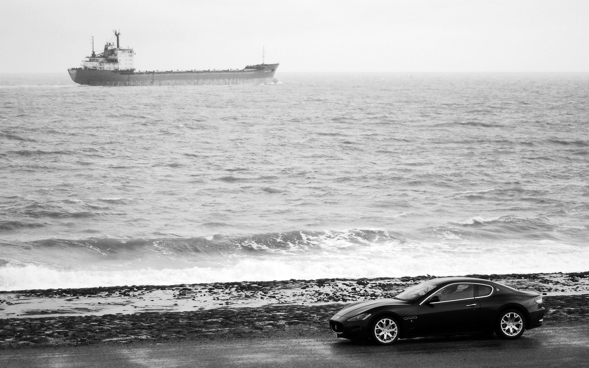 maserati samochód morze woda system transportu jednostka pływająca ocean plaża statek morze podróże monochromatyczny maserati