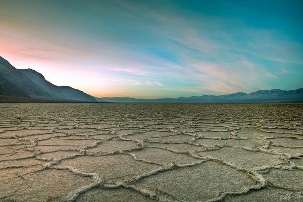 Paesaggio della natura del deserto senza vita