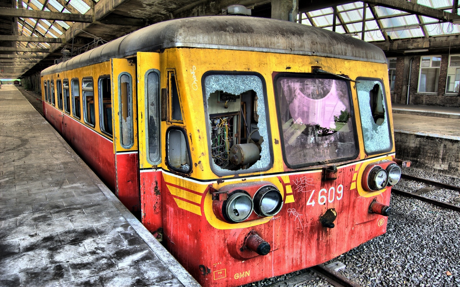 otros aparatos tren ferrocarril sistema de transporte corcho estación público viejo viajes motor coche urbano vintage tranvía acero vagón