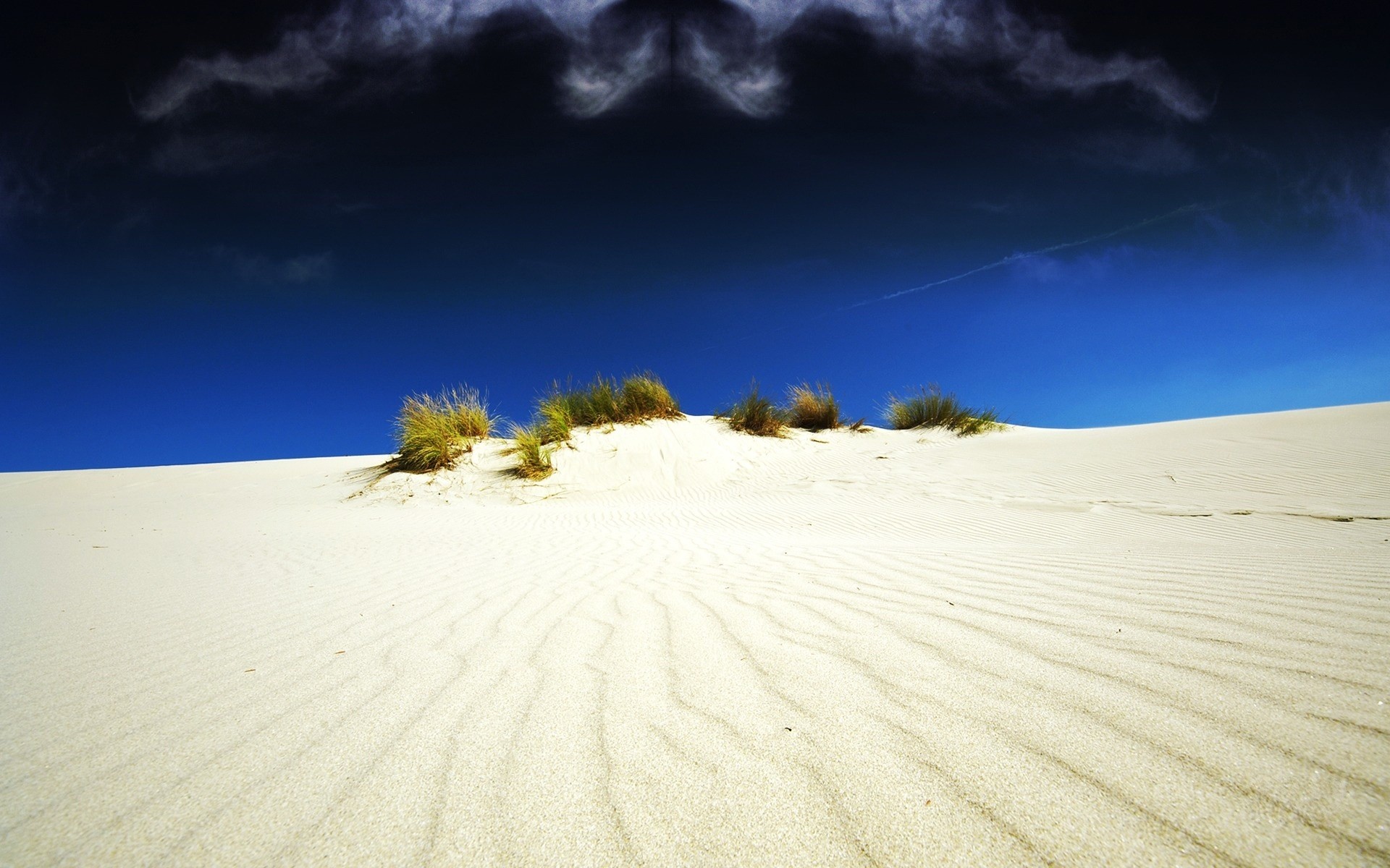 Белоснежный песчаный холм бесплатно
