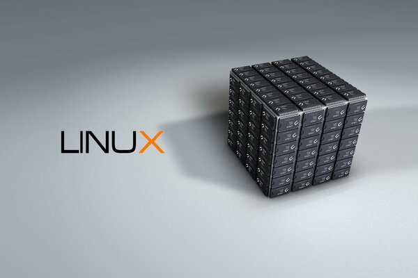 Linux徽标和键盘立方体