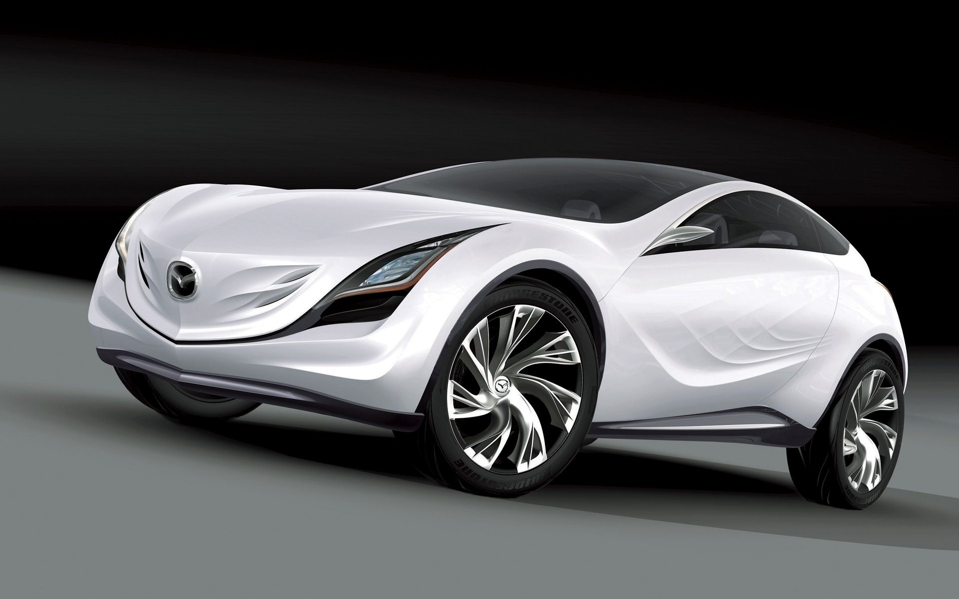 mazda auto auto räder automobil schnell fahren coupé transportsystem limousine macht luxus chrom rennen mazda concept