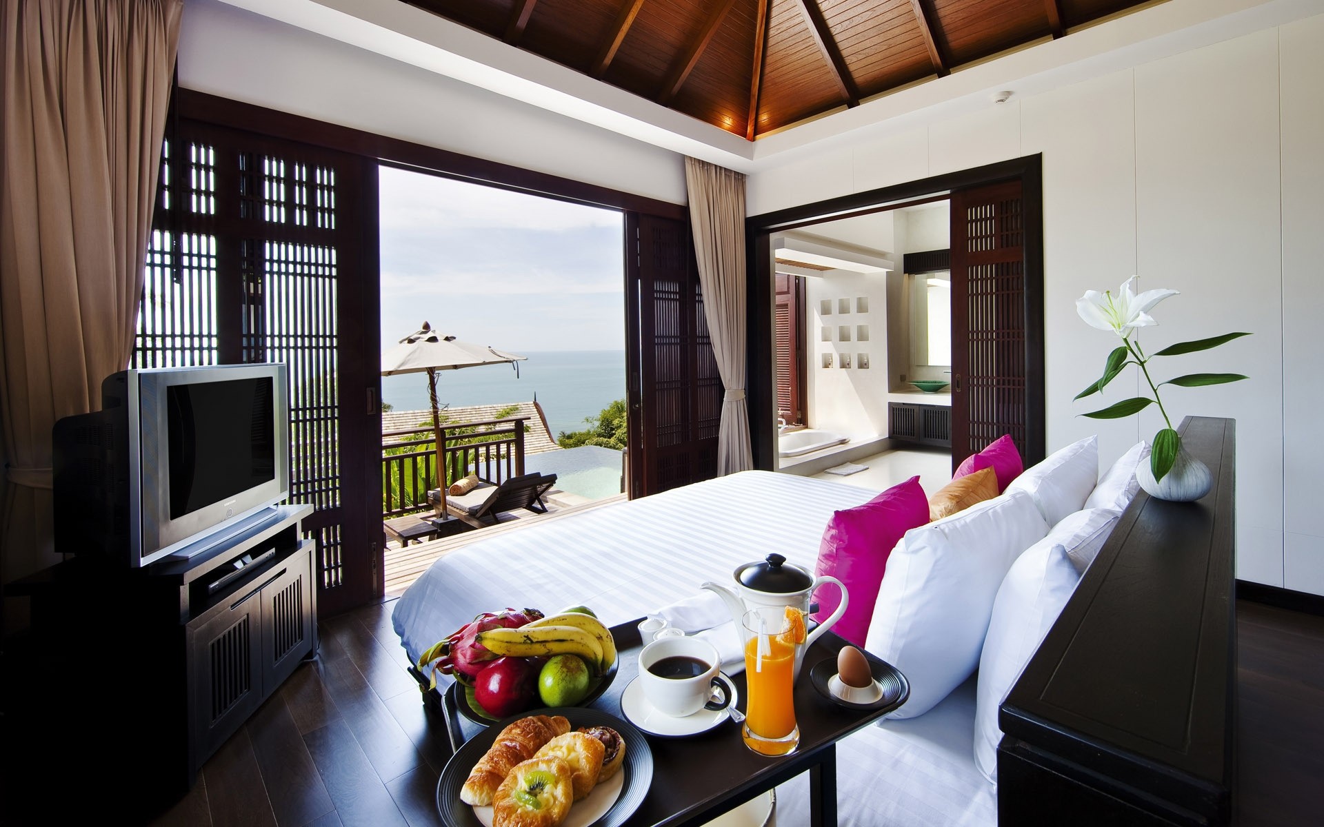 таблица в помещении мебель окна номер стул дом семья современные внутри роскошные пол отель место дизайн интерьера квартира лампа диван архитектура фрукты еда