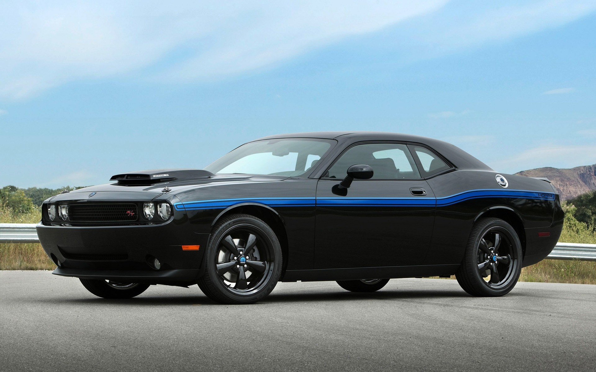 dodge coche coche sistema de transporte asfalto rápido ruedas mediodía negro dodge challenger coche del músculo