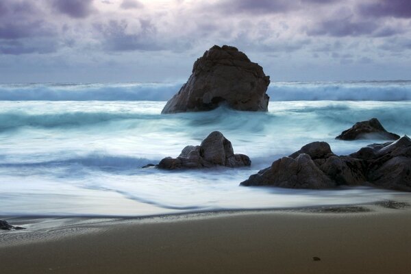 The ocean waves in the morning