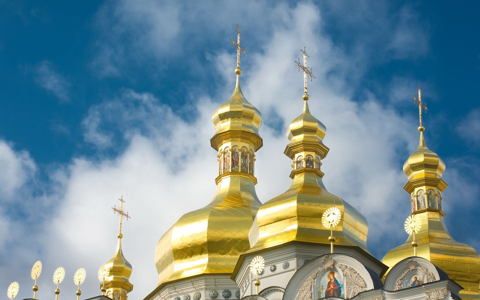 antike architektur gold religion tempel architektur orthodox traditionell kreuz heilig spiritualität kloster religiös himmel kirche kuppel reisen antike kultur anbetung sehenswürdigkeit alt