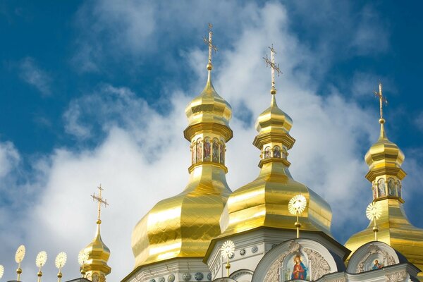 Dômes d église notre religion