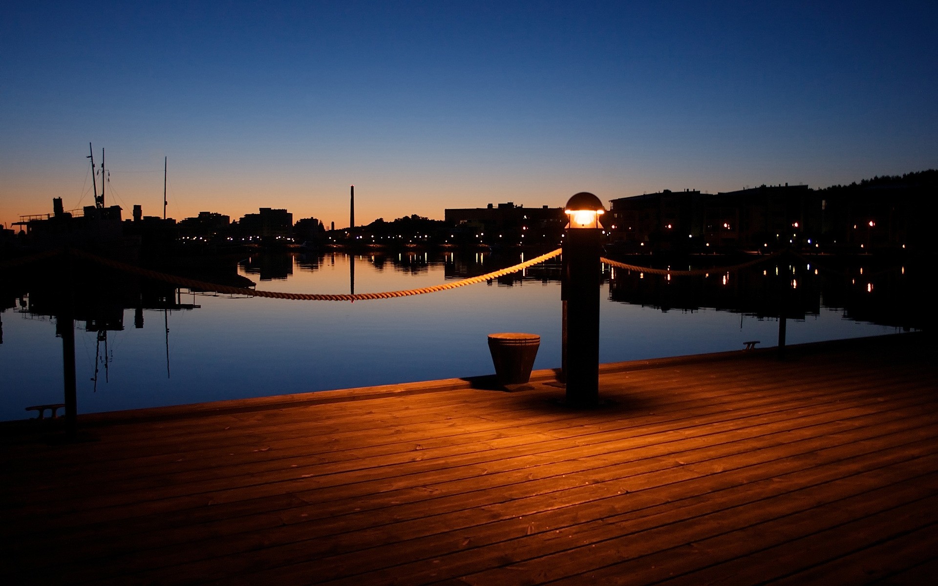 landschaft sonnenuntergang wasser dämmerung abend reflexion dämmerung meer strand sonne licht himmel see landschaft stadt reisen pier ozean fluss silhouette