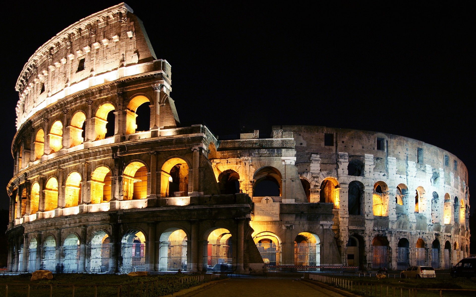 italia anfiteatro coliseo arquitectura estadio viajes teatro antiguo crepúsculo gladiador casa iluminación arco punto de referencia noche turismo viejo famoso cielo ciudad edificios museo monumento fondo