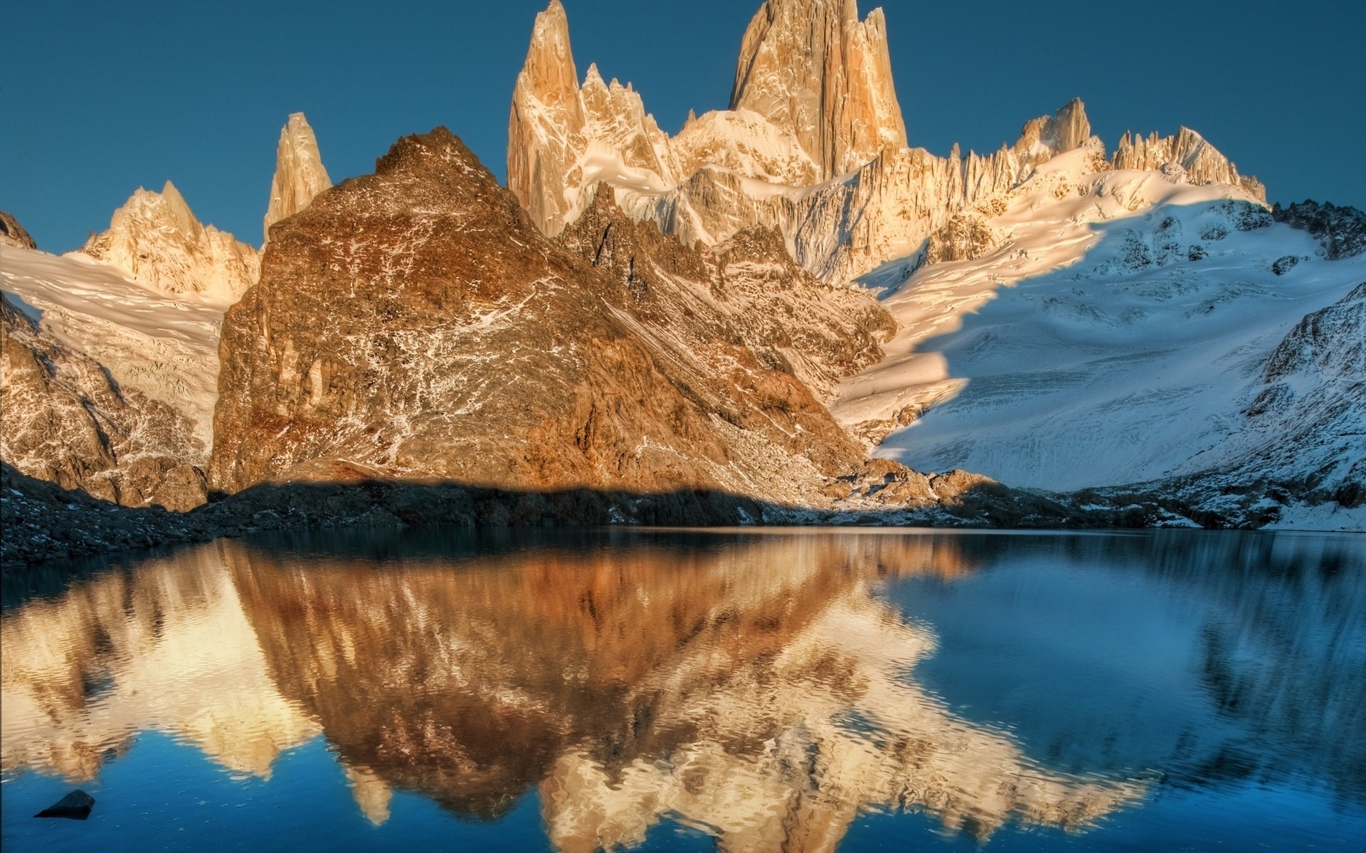 风景 雪 户外 山 旅游 自然 水 景观 冬天 岩石 风景 天空 反射 顶峰 视图 背景