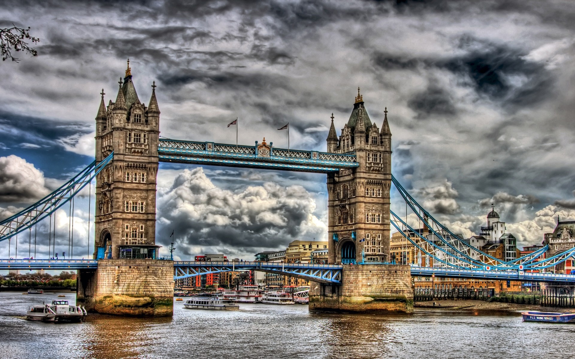 großbritannien brücke fluss architektur wasser stadt reisen wahrzeichen haus stadt himmel zugbrücke turm vereinigen sie sich tourismus stadt kapital groß reflexion schauspiel historisch bild denkmal london