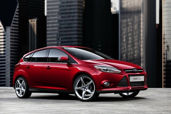 Ford focus з колесами на литих дисках