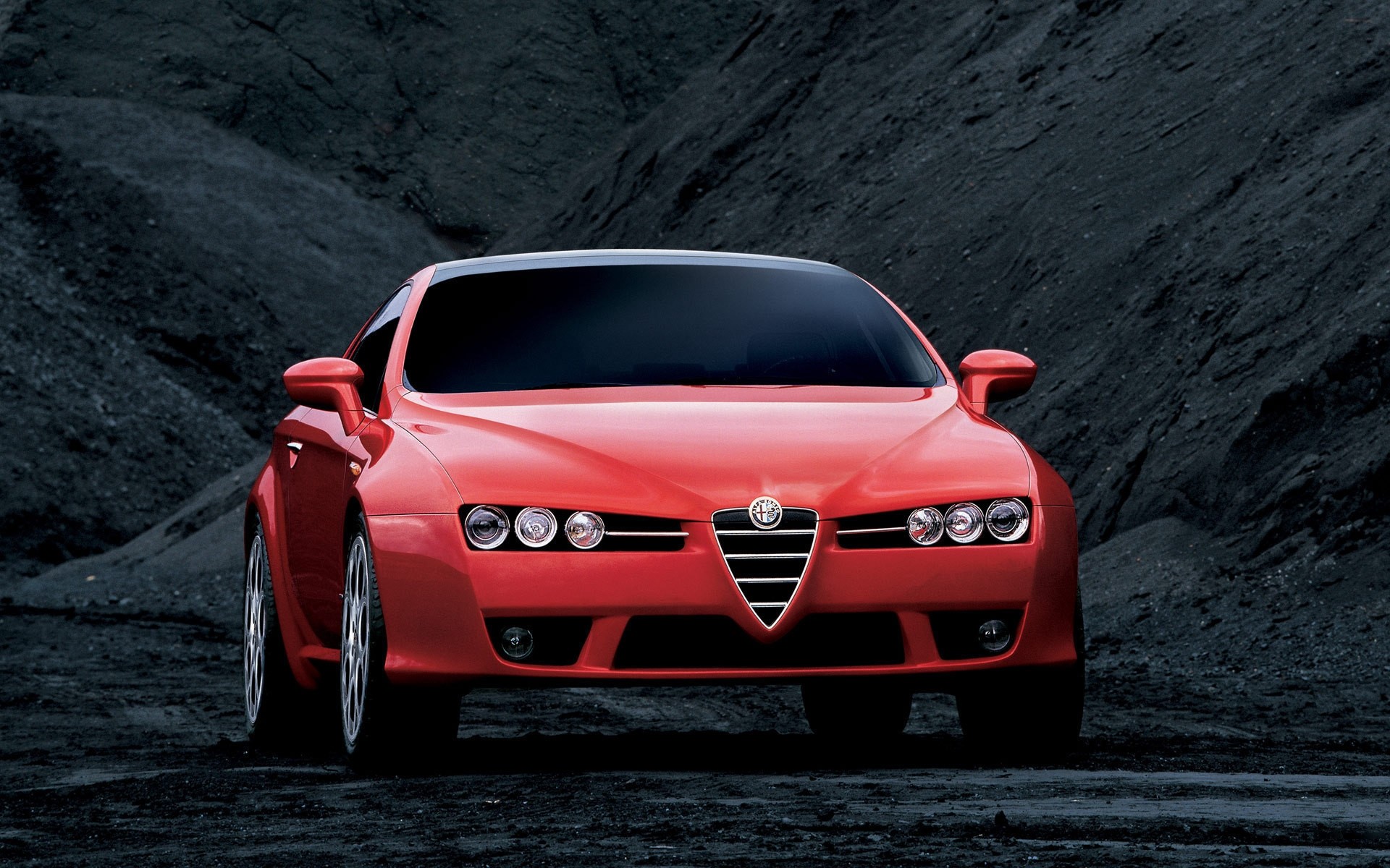 alfa romeo auto veicolo sistema di trasporto sbrigati automobilistico marciapiede ruote classico sport coupé auto rosso italia