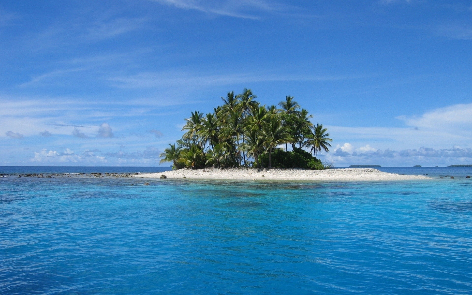 sommer tropisch wasser insel reisen idylle sand strand urlaub exotisch entspannung meer türkis ozean landschaft sonne gutes wetter meer himmel