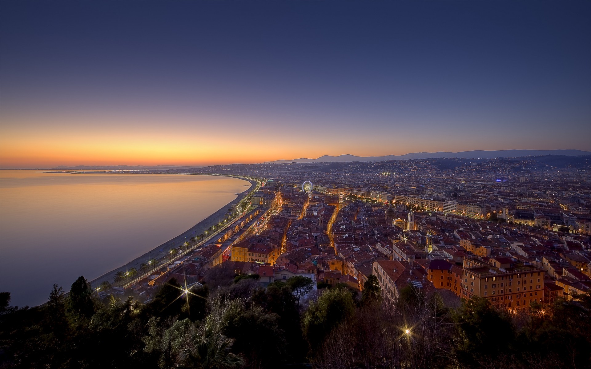 paysage coucher de soleil voyage ville paysage crépuscule ciel soir eau aube montagne lune à l extérieur lumière architecture mer france côte d azur plage dynamique élevée lumière nice france océan orange parc du château photographie