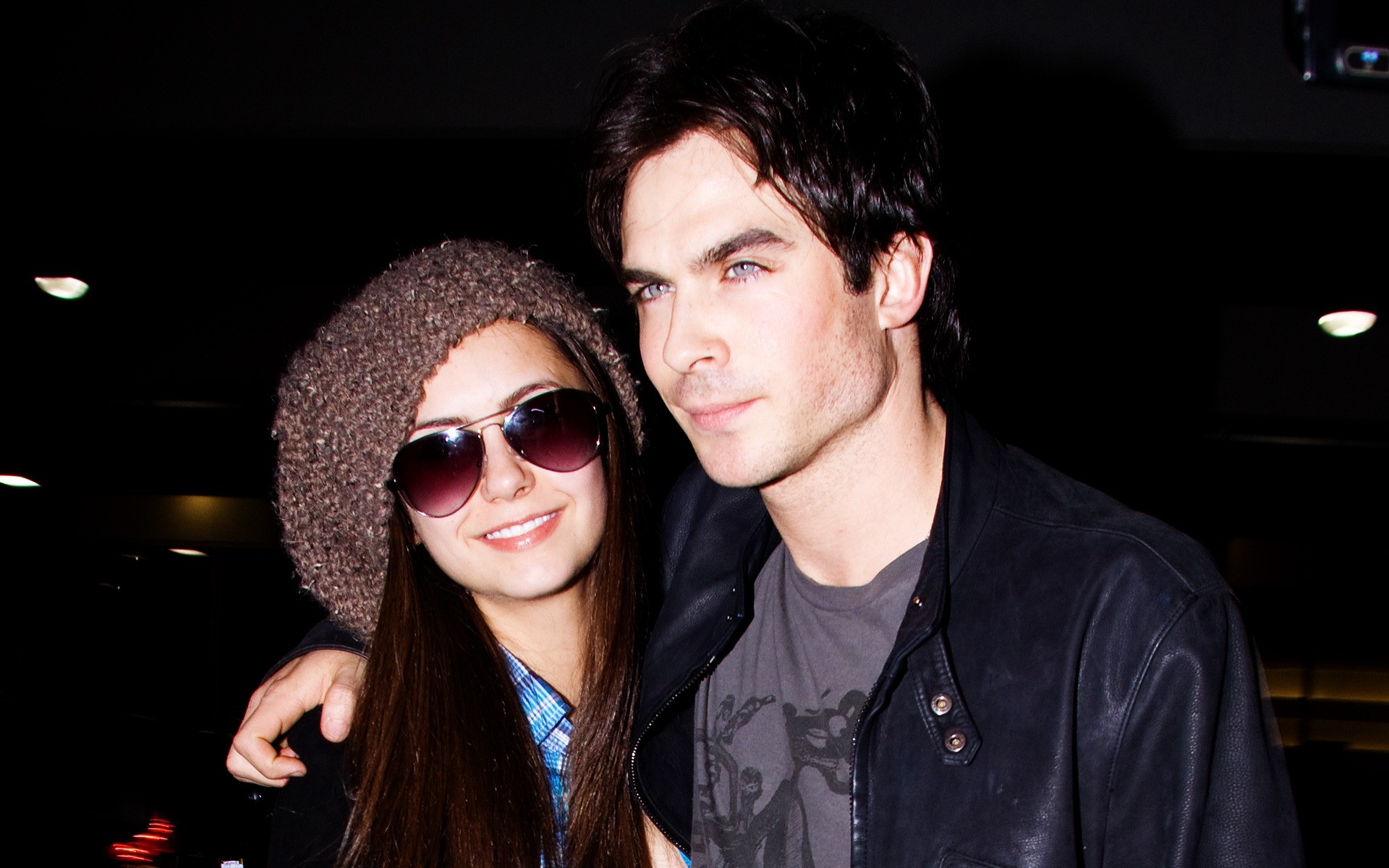 музыка человек портрет мода музыкант женщина солнцезащитные очки певица концерт удовольствие любовь поп ян сомерхолдер актриса вампир