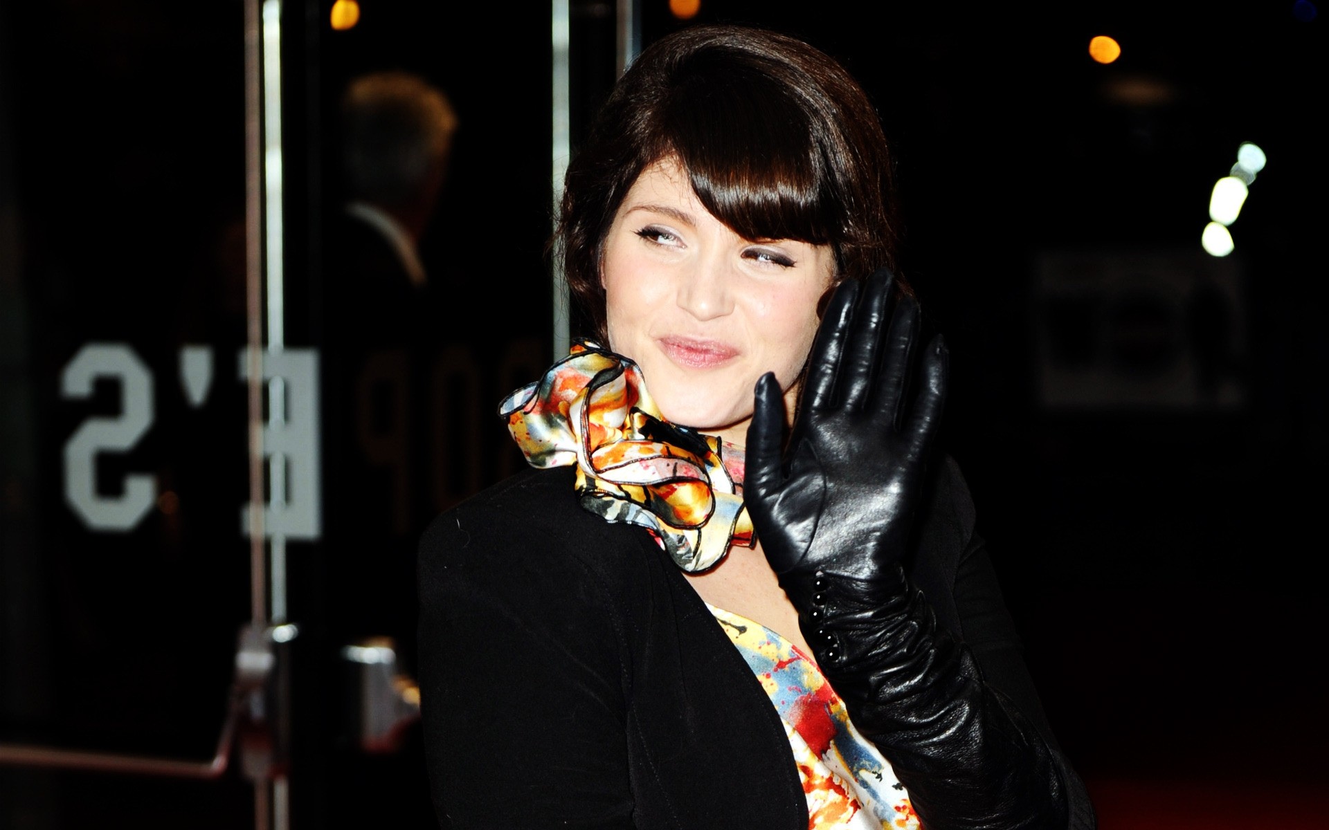 музыка музыкант фестиваль производительности певица портрет женщина концерт взрослый отдых один носить принц персии актриса девушка