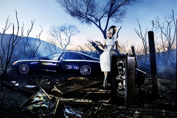 Maybach Limousine vor dem Hintergrund der Apokalypse