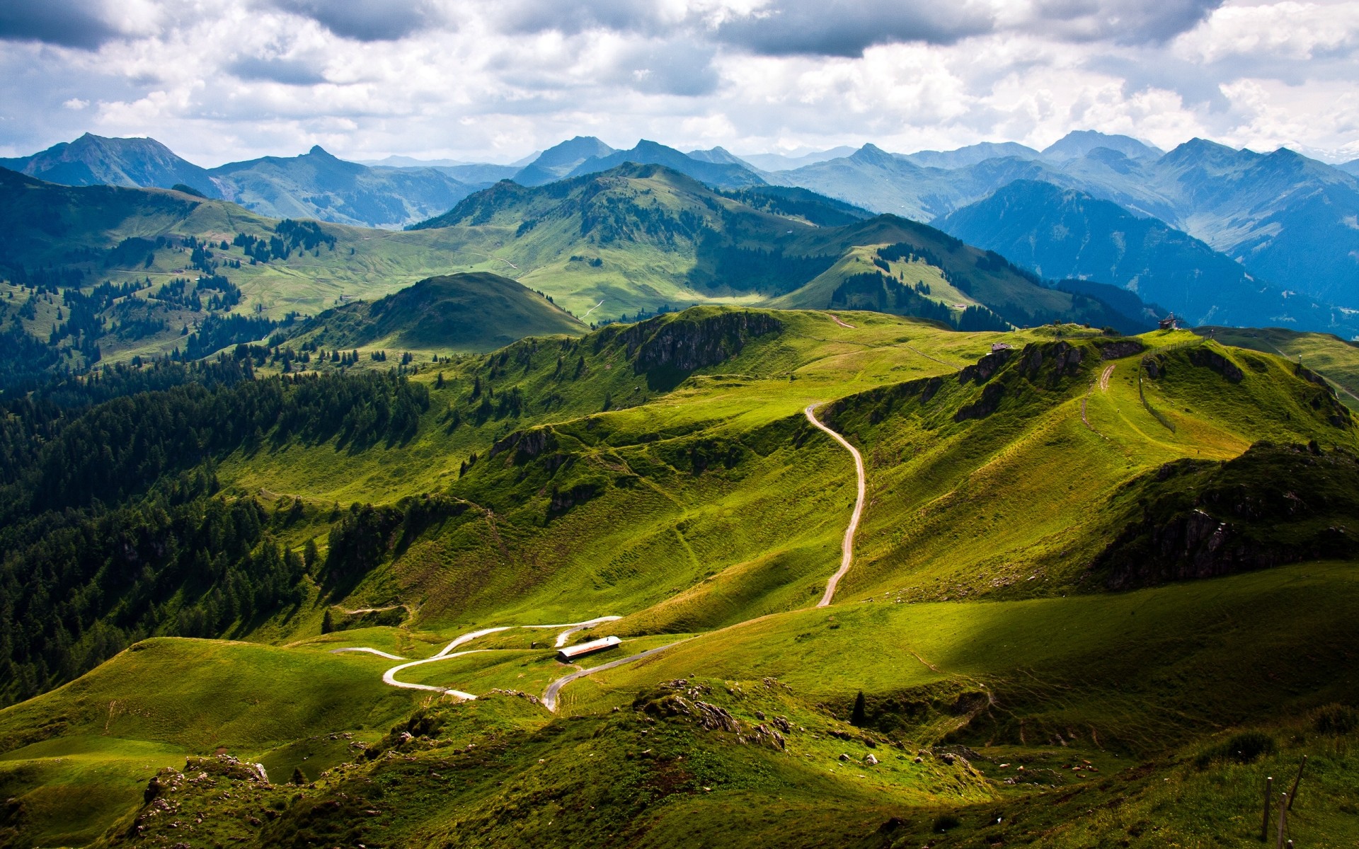 landschaft berge landschaft reisen tal natur schnee im freien himmel landschaftlich gras hügel berggipfel panorama sommer berge österreich