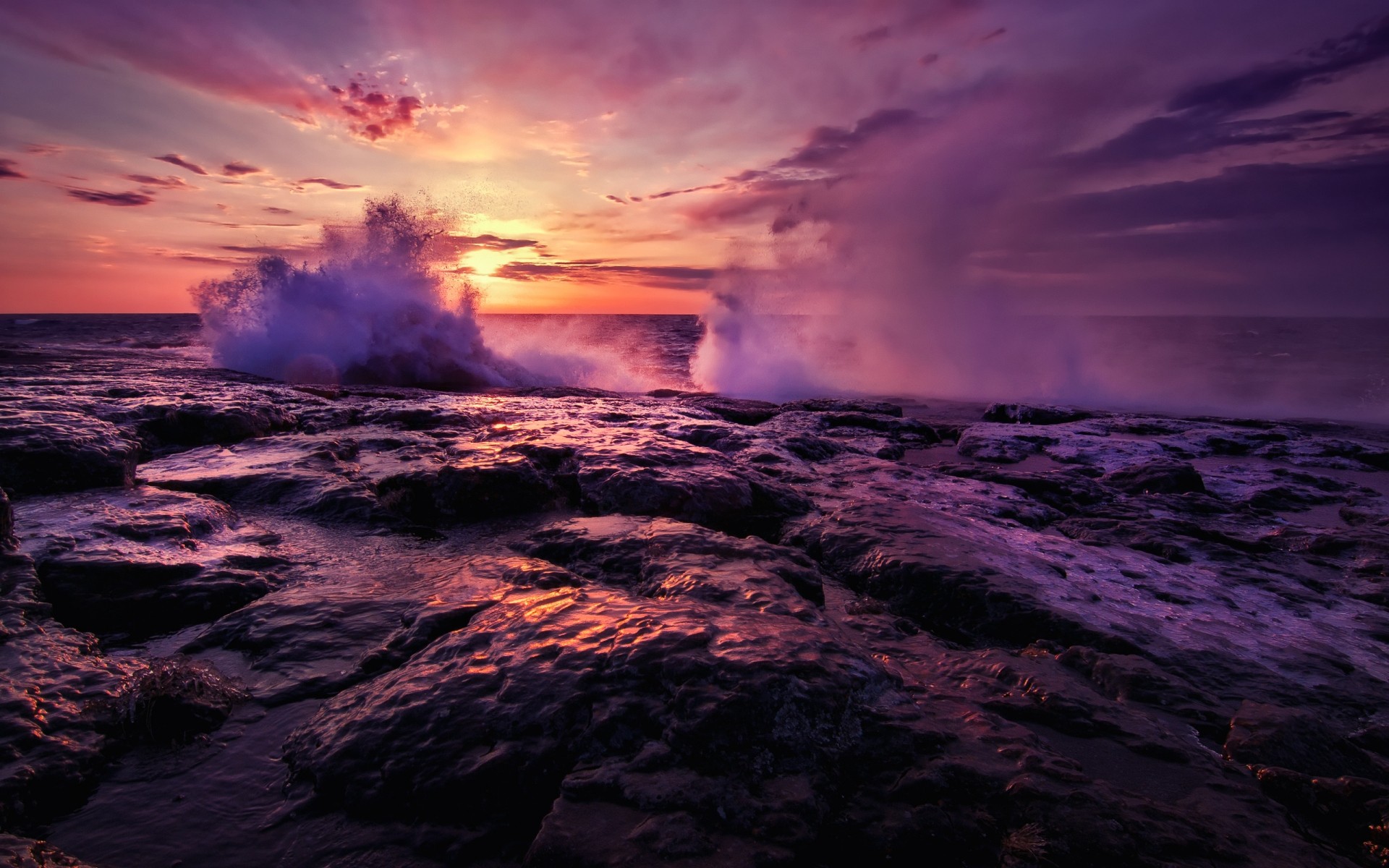 paisagens pôr do sol água amanhecer anoitecer mar oceano céu noite paisagem paisagem sol praia dramática mar nuvem natureza luz tempestade ondas roxo pedras