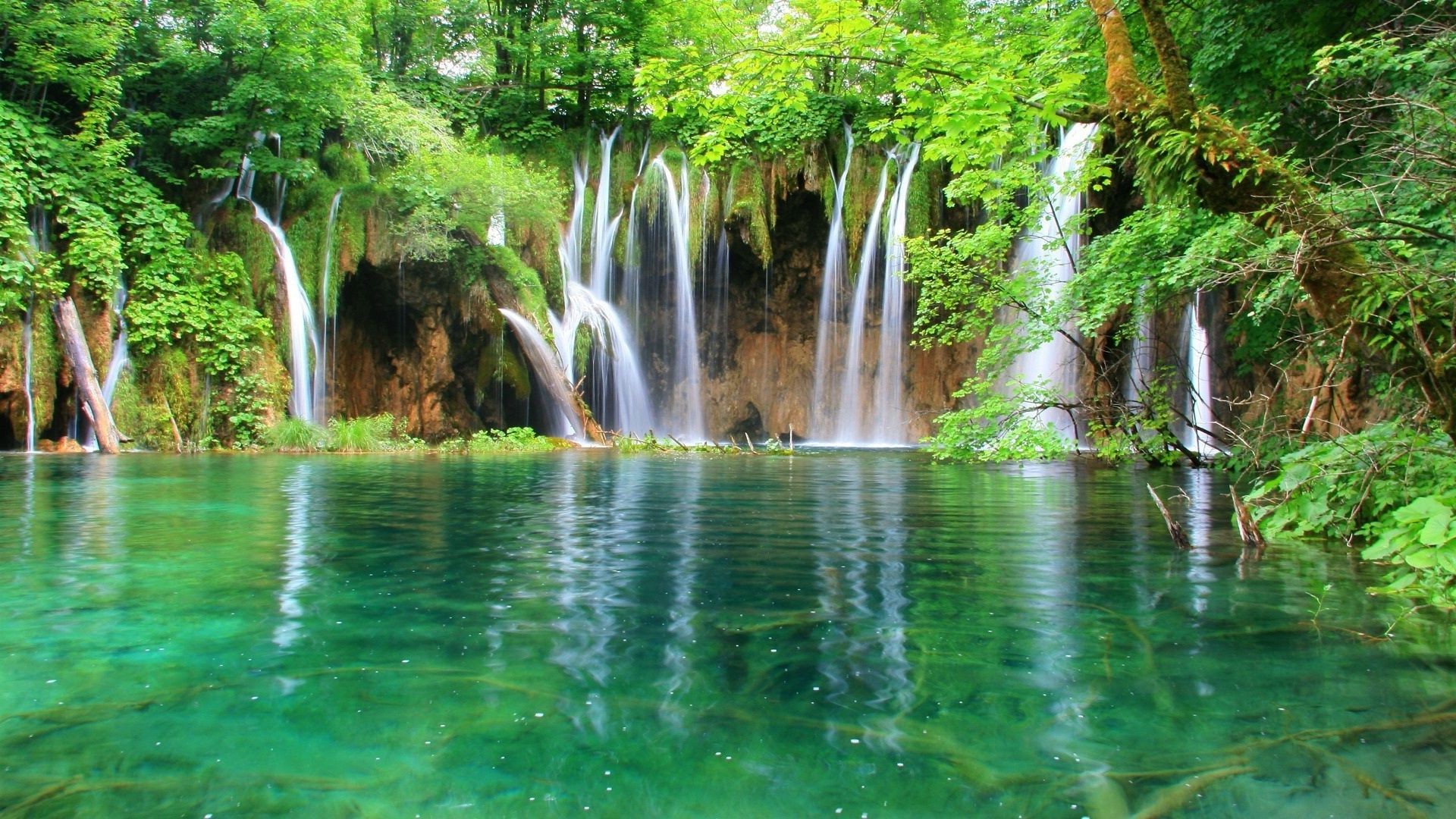 şelaleler su doğa şelale ahşap yaprak nehir yaz tropikal açık havada seyahat park ıslak akış ağaç sonbahar art arda sıralı akış yemyeşil manzara