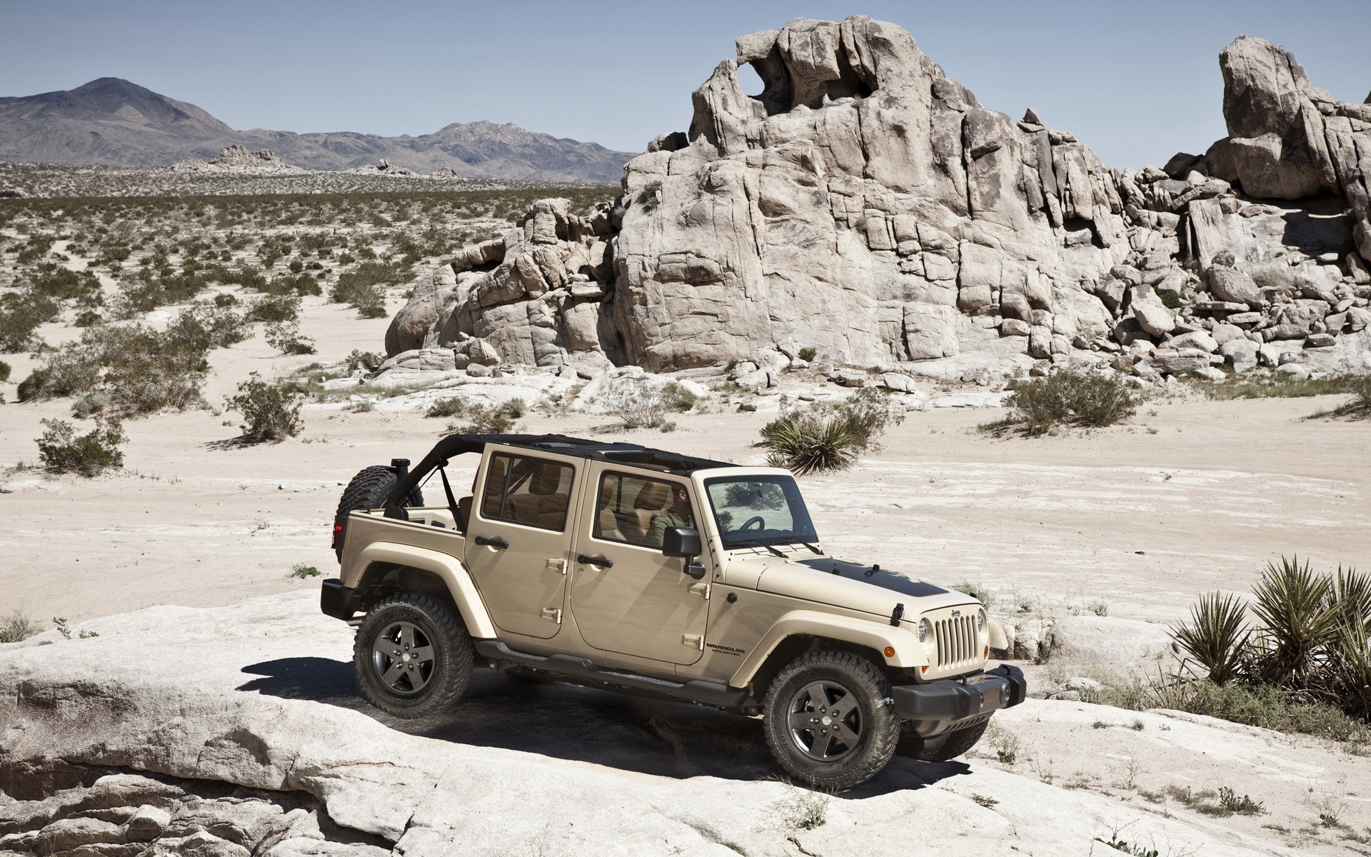 jeep podróże pustynia krajobraz niebo na zewnątrz rock góry samochód natura sceniczny turystyka system transportu przygoda piasek wrangler willisa