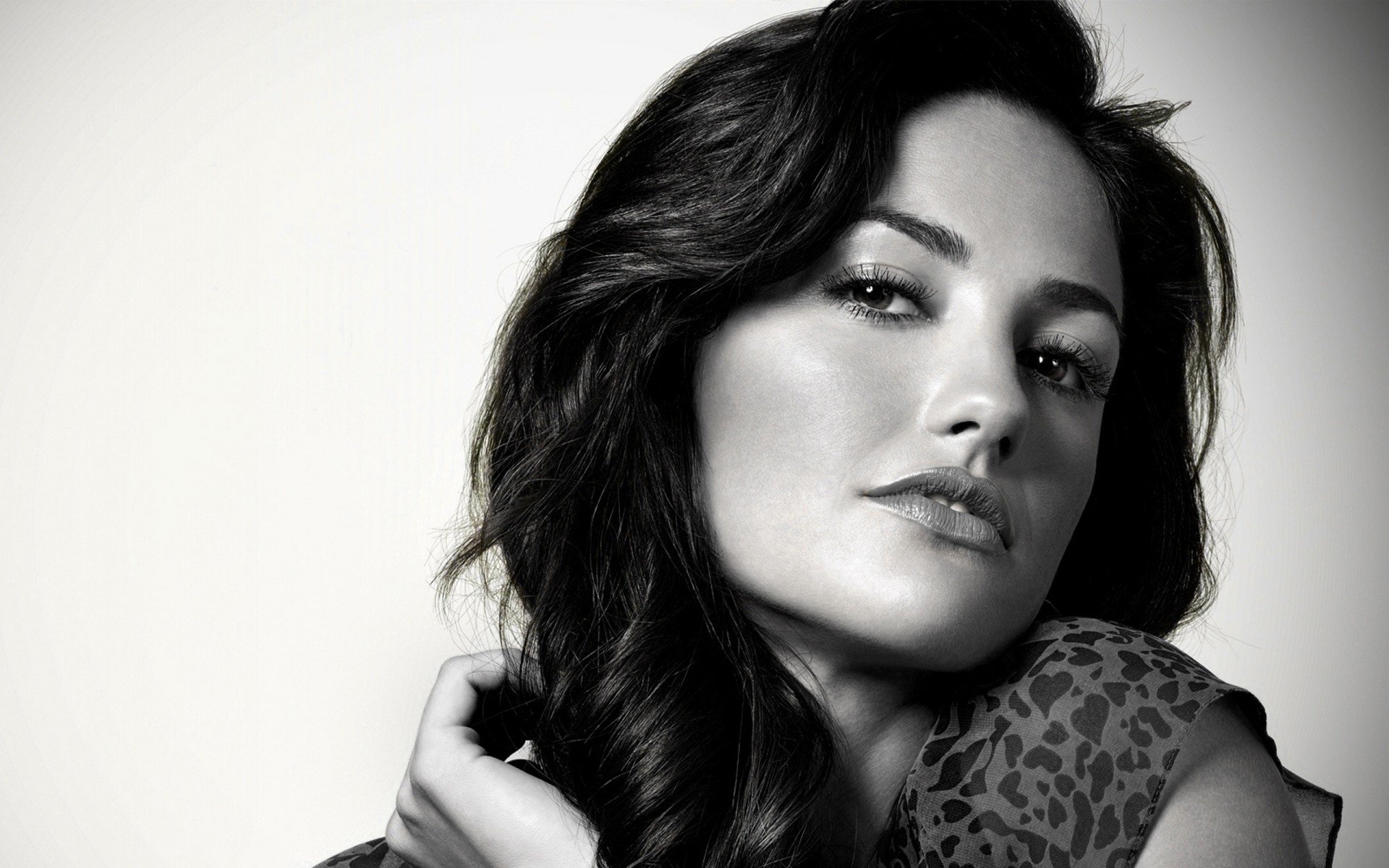 портрет женщина мода девушка монохромный модель сексуальный глаз гламур один взрослый студия губы женщины актриса знаменитости минка келли