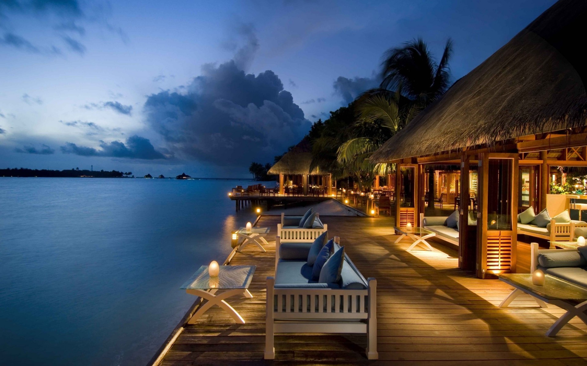 landschaft wasser reisen hotel sonnenuntergang resort strand ozean urlaub meer dämmerung luxus abend meer himmel im freien dämmerung tropisch sommer insel nacht wolken licht palmen