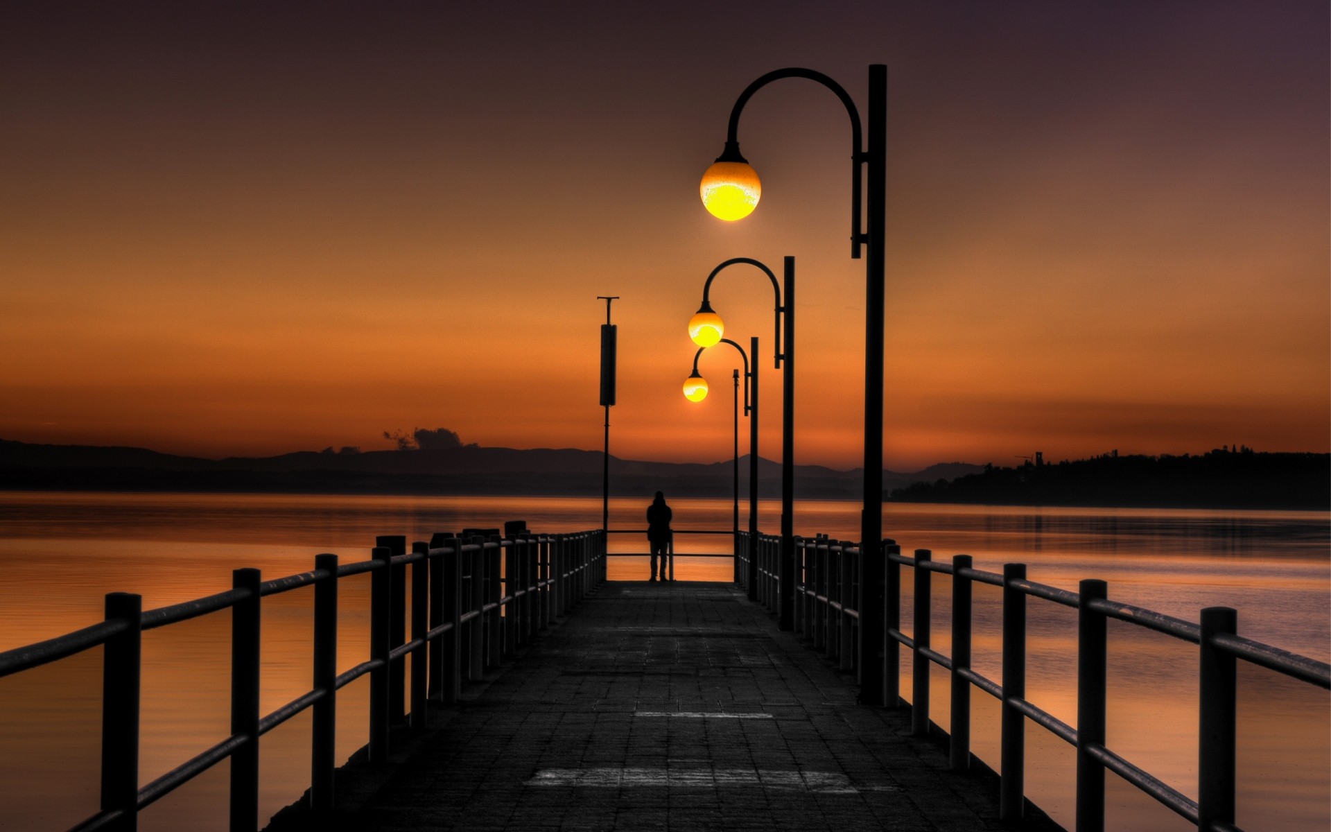 paesaggio tramonto acqua alba luce mare molo spiaggia sole cielo crepuscolo oceano sera viaggi paesaggio molo all aperto estate natura bel tempo notte luce