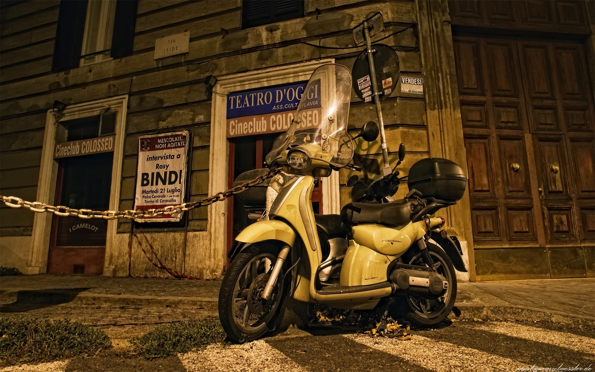 транспортная система автомобиль винтаж колеса улица старый велосипед заброшенный мото самокат мотоцикл