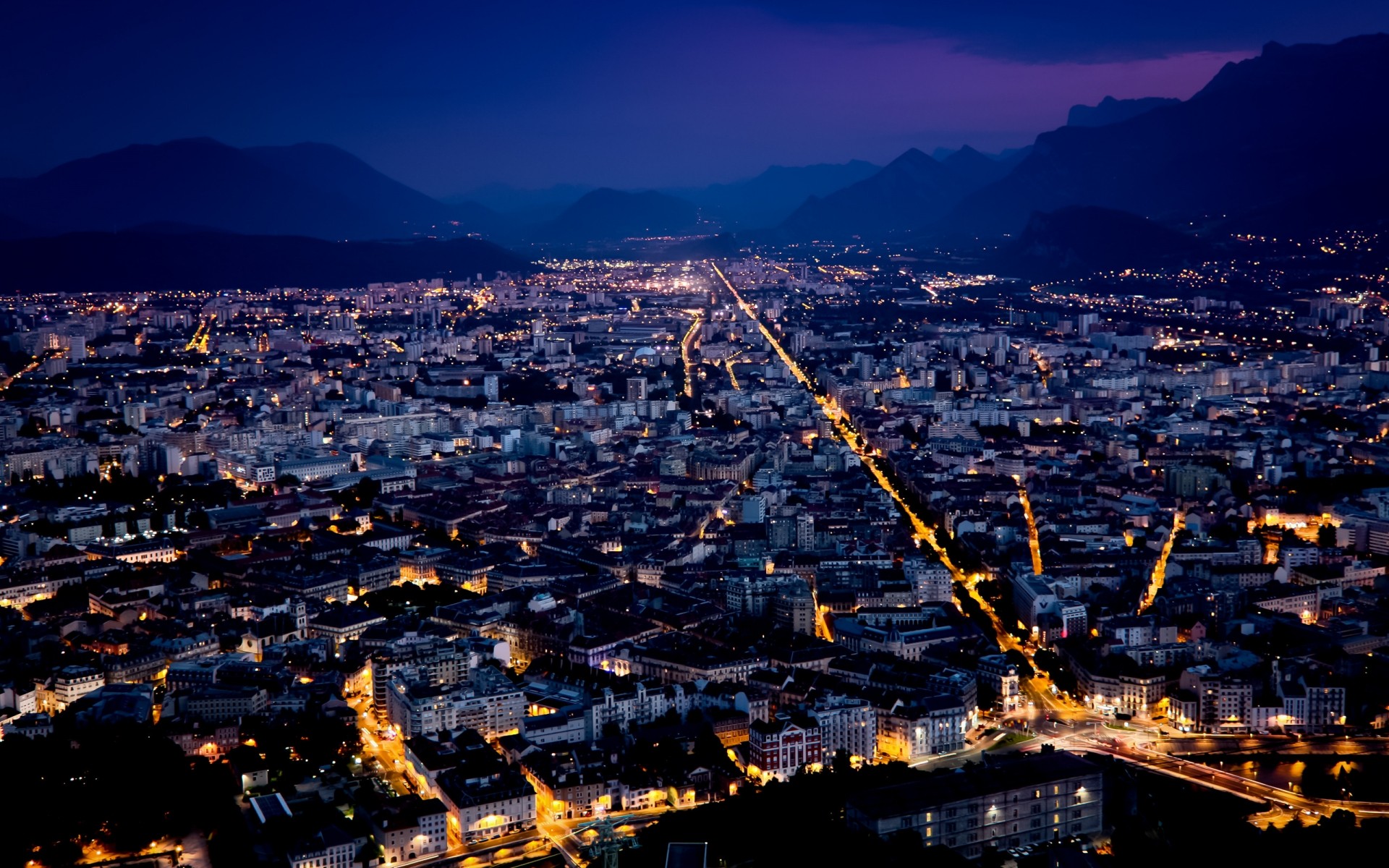 landschaft stadt stadt reisen architektur stadt skyline wasser urban meer landschaft spektakel himmel haus tourismus sonnenuntergang meer panorama sehenswürdigkeit haus nacht dunkel licht lila