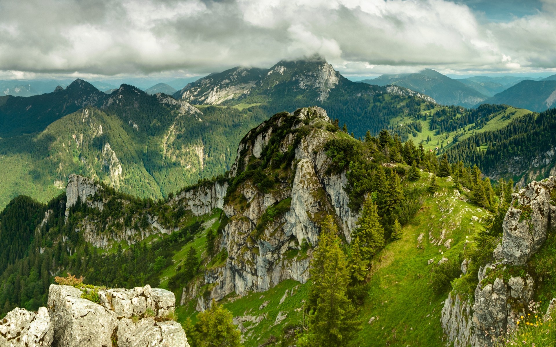 landscapes nature mountain travel landscape sky outdoors summer mountain peak high rock hike valley scenic snow wood rocky grass fair weather mountains