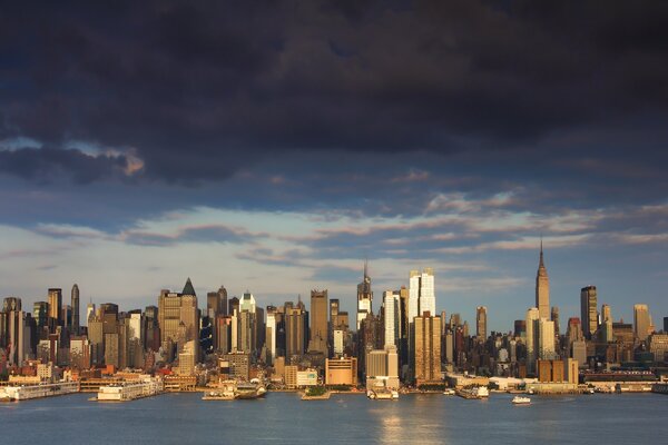 Skyscrapers of the city on the ocean